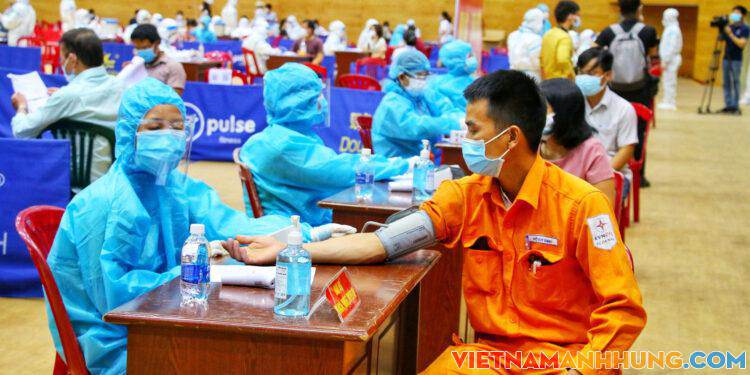 Đà Nẵng đổi phương án tiêm vaccine cho người dân