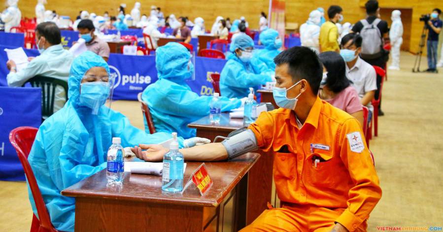 Đà Nẵng đổi phương án tiêm vaccine cho người dân