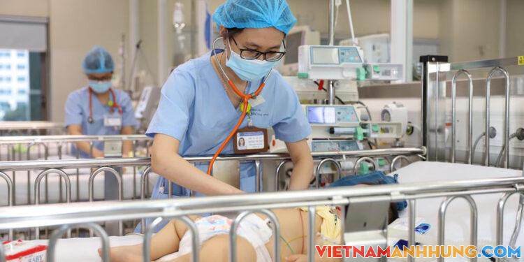 Nhiều bệnh nhi nguy kịch vì nhiễm khuẩn huyết do tụ cầu vàng xâm nhập vết xước nhỏ trên da