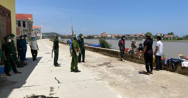 Bắt quả tang 7 đối tượng ở “vùng đỏ” vượt chốt kiểm soát Covid-19 bằng đường biển