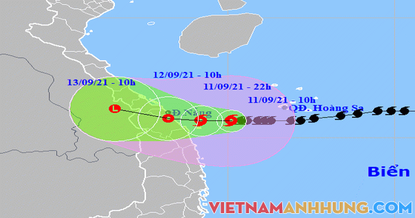 Bão số 5 giật cấp 12 chỉ còn cách bờ biển Quảng Trị-Quảng Ngãi khoảng 180 km