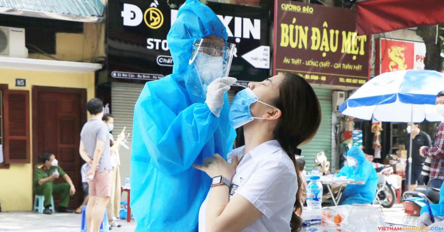 Cô gái 26 tuổi ở chung cư Imperial Plaza 360 Giải Phóng dương tính SARS-CoV-2