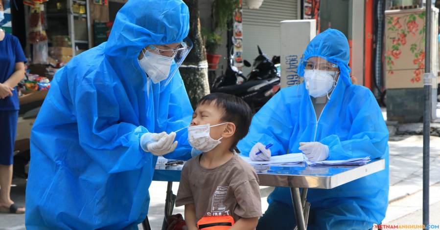 Nhiều người trong cùng gia đình ở KĐT Đền Lừ 2 dương tính SARS-CoV-2