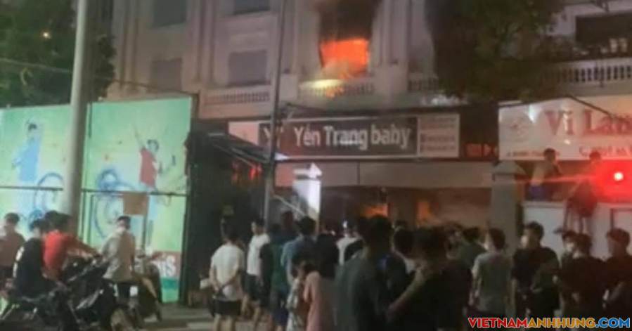 Cháy biệt thự bán quần áo ở Ninh Hiệp trong đêm, nhiều tài sản bị thiêu rụi