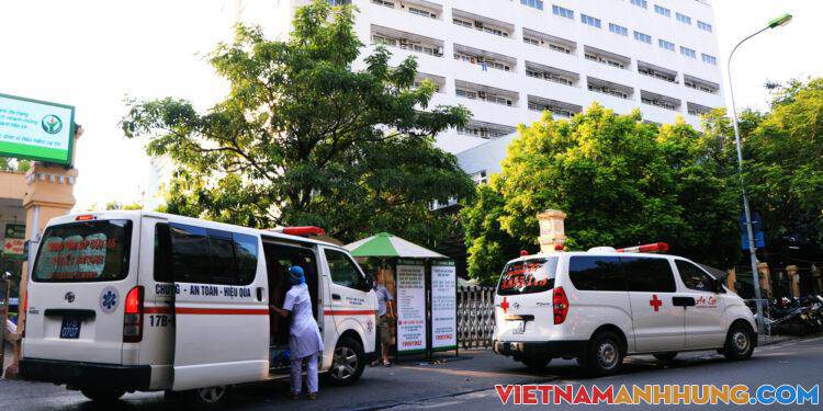 Tạm phong toả toàn bộ Bệnh viện Việt Đức, tổng lực xét nghiệm hàng nghìn người