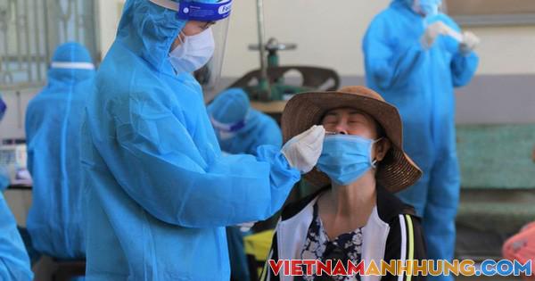 Ngày 18-9, TP HCM và Bình Dương giảm gần 2.900 ca Covid-19 so với hôm qua