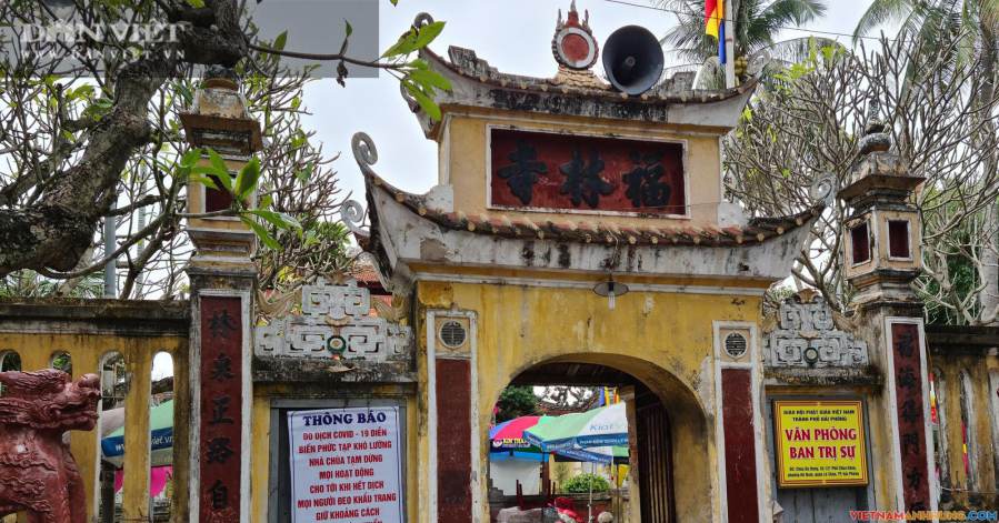 Các khu du lịch, đình chùa được mở cửa trở lại từ tháng 10