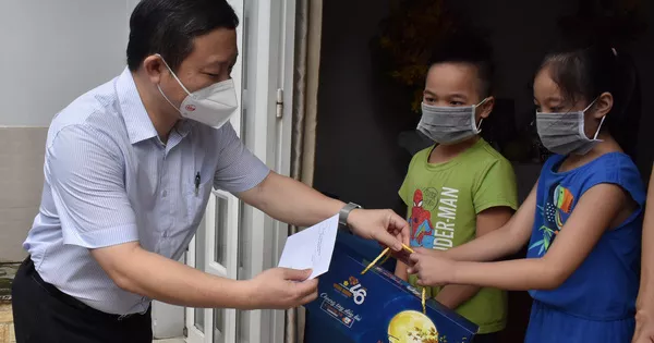 Phó Chủ tịch UBND TP Dương Anh Đức: TP HCM cam kết sẽ chăm lo cho trẻ mồ côi vì Covid-19