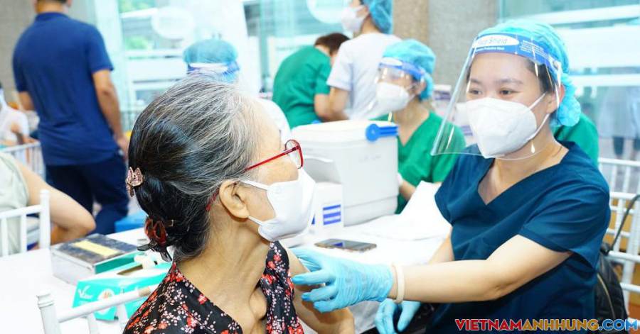 Phân bổ 8 triệu liều vaccine Covid-19 cho các tỉnh, TP