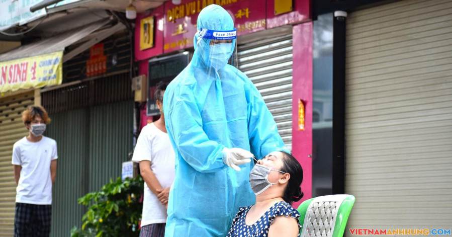 “Gập gềnh” giá xét nghiệm test nhanh ở các cơ sở y tế