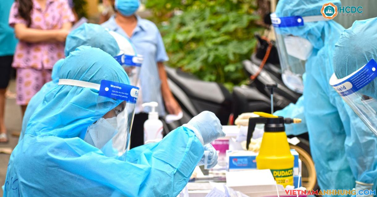 Bộ Y tế lý giải giá test xét nghiệm Covid-19 khác nhau