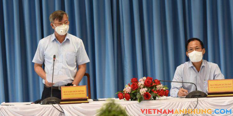 Chưa vội áp dụng “thẻ xanh” vaccine