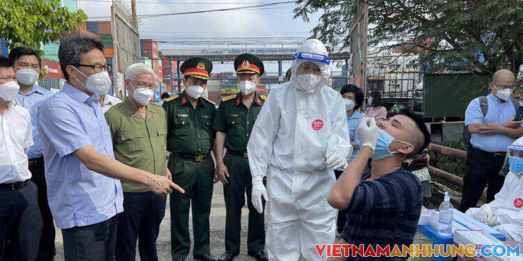Phó Thủ tướng phê bình Bình Dương lấy mẫu liên tục gây lãng phí