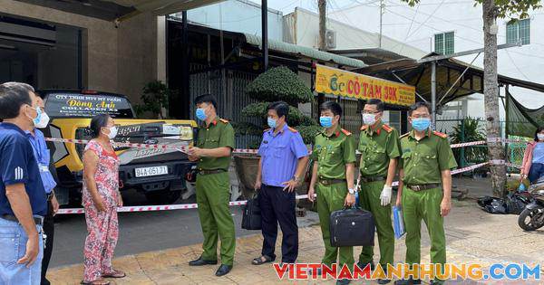 Khởi tố, khám xét nhiều nơi liên quan nữ giám đốc bị tố lây lan dịch Covid-19