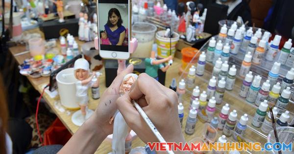 Tượng mini “giống người thật 100%” tiền triệu tặng vợ yêu, mẹ yêu… hút khách dịp 20-10