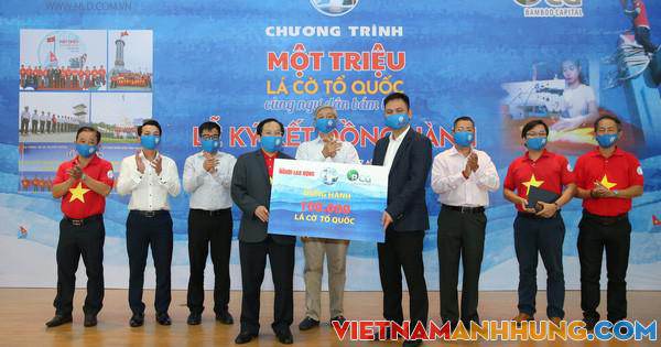 Bamboo Capital đồng hành cùng Chương trình “Một triệu lá cờ Tổ quốc cùng ngư dân bám biển”