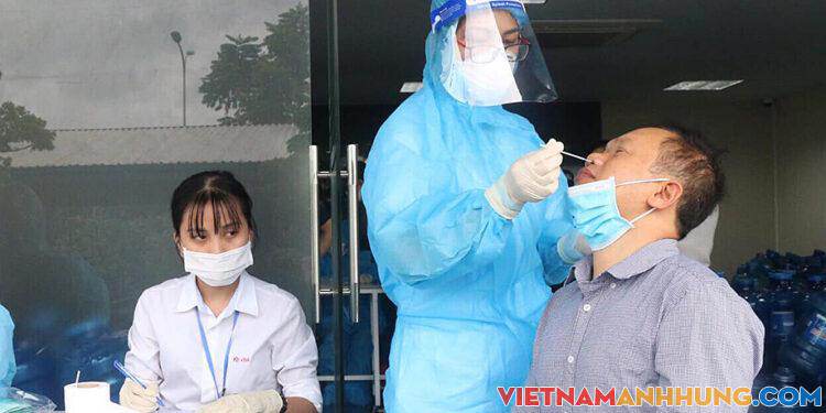 15.000 học sinh dừng đến trường vì hàng chục ca mắc Covid-19