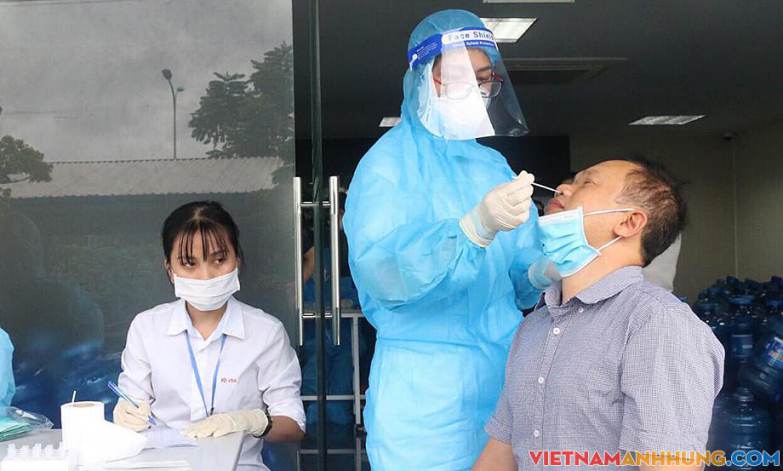 15.000 học sinh dừng đến trường vì hàng chục ca mắc Covid-19