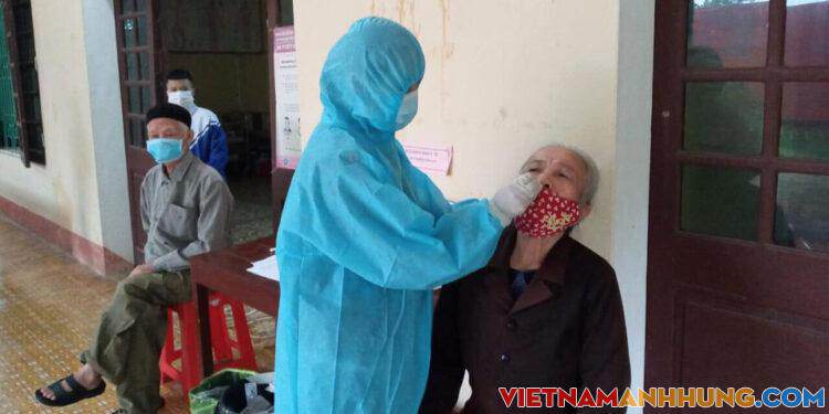 4 học sinh nhiễm Covid-19 sau khi ca F0 đi dự họp phụ huynh tại trường học