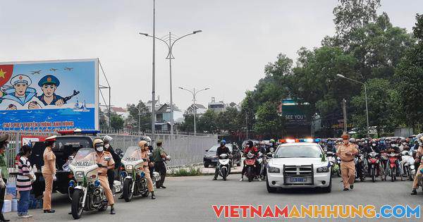 Đồng Nai bất ngờ bãi bỏ giấy đi đường đối với người đi làm