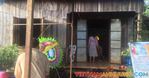 Ra hồ bắt cá, 2 học sinh chết đuối thương tâm