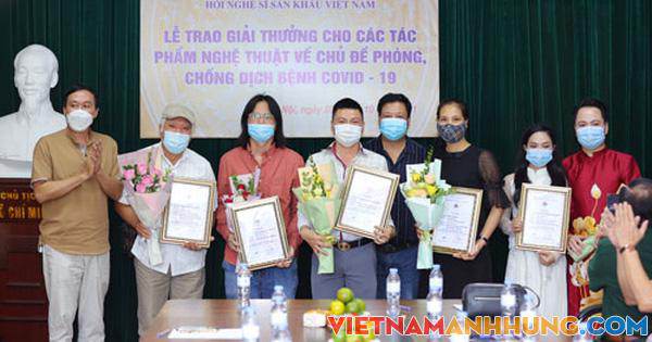 Trao thưởng các tác phẩm nghệ thuật về phòng chống Covid-19