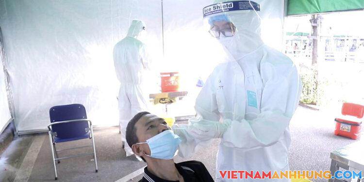 Người bệnh không phải trả phí xét nghiệm Covid-19 tại các cơ sở y tế công