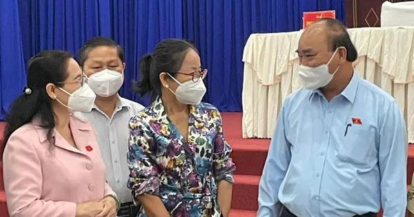 Khơi thông kinh tế, chăm lo sức khỏe người dân