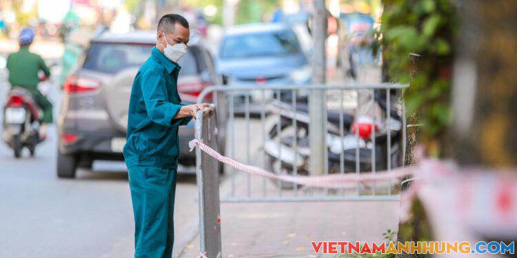 Hà Nội ghi nhận số ca dương tính nhiều nhất tháng qua, thêm ổ dịch mới trong cộng đồng