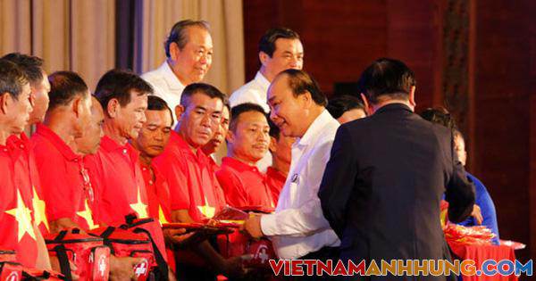 Vững chắc chủ quyền cùng cờ Tổ quốc