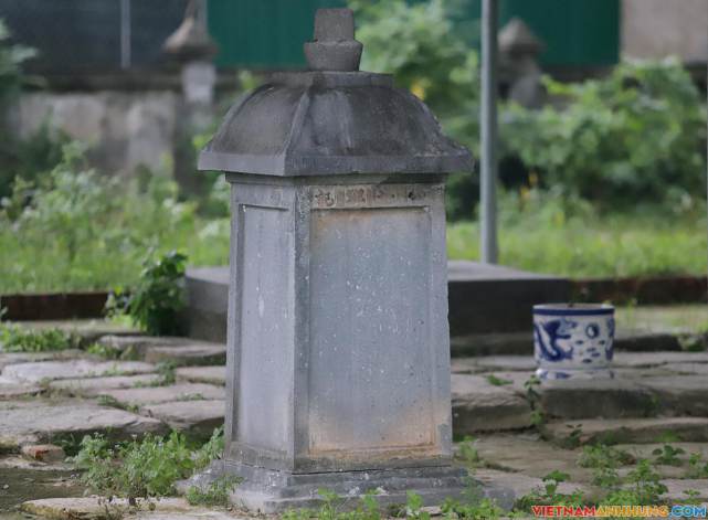 Bia đá hơn 300 tuổi in dấu cuộc đời danh nhân