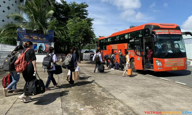 Bình Dương đón công dân trở về