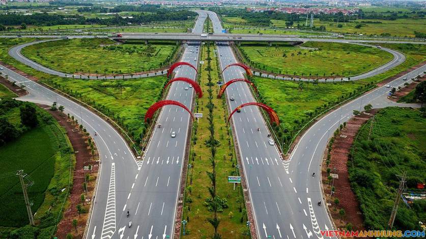 Chuyên gia: Quy hoạch 3 huyện lên thành phố sẽ giúp giảm tải nội đô