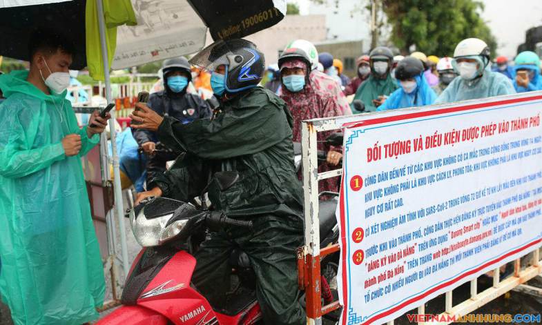 Đà Nẵng bỏ quy định xét nghiệm người từ vùng xanh, vùng vàng