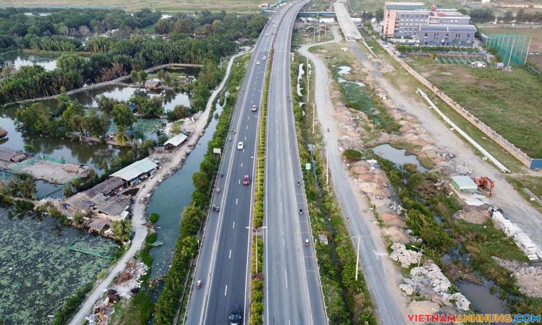 Đề xuất vay 446 triệu USD mở rộng cao tốc TP HCM – Long Thành