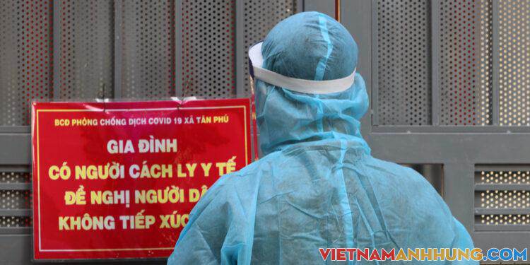 Hà Nội có thể đặt biển giám sát y tế trước nhà khách về từ TP HCM