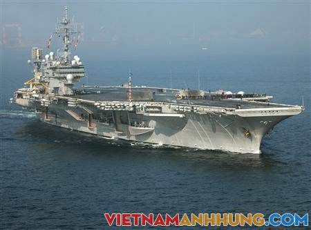 Hải quân Mỹ bán 2 tàu sân bay với giá chỉ 1 xu