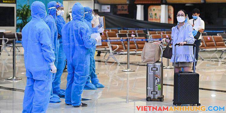 Hành khách từ TP HCM vui mừng khi Hà Nội bỏ ‘cách ly tập trung’