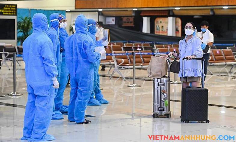 Hành khách từ TP HCM vui mừng khi Hà Nội bỏ ‘cách ly tập trung’