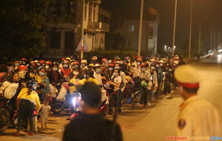 Hành trình vượt hơn 2.000 km về quê