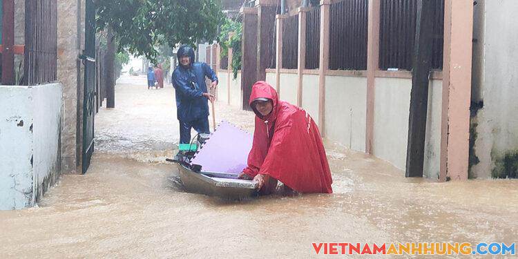Hơn 1.000 hộ dân bị ngập, hai người mất tích