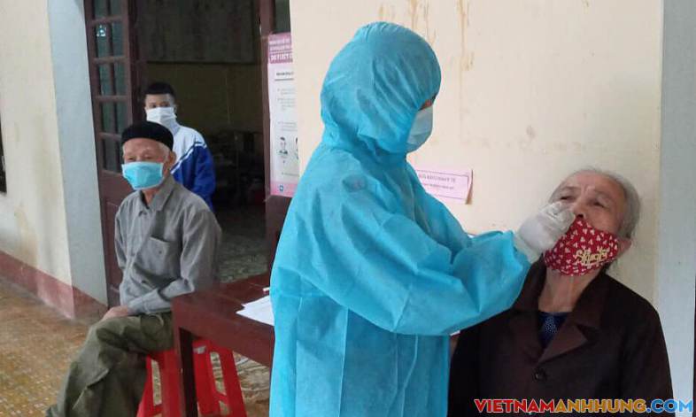 Hơn 60.000 dân được khuyến cáo ‘không ra khỏi nhà’