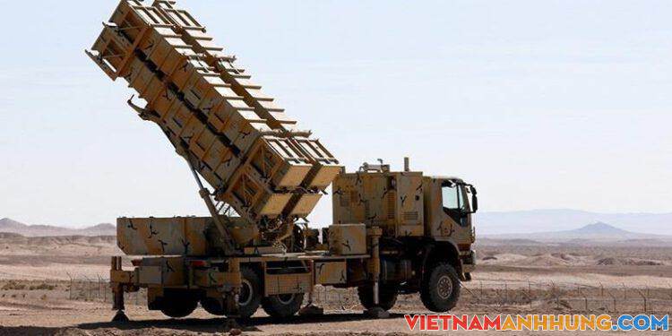 Iran thử nghiệm thành công hệ thống tên lửa phòng không tích hợp mới