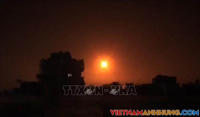 Israel không kích các mục tiêu ở Syria