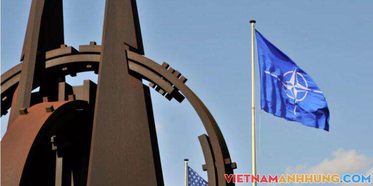 NATO xem xét chiến thuật ‘chiến tranh nhận thức’, tấn công không súng đạn