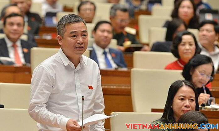 Nên tiêm vaccine Covid-19 cho học sinh THPT