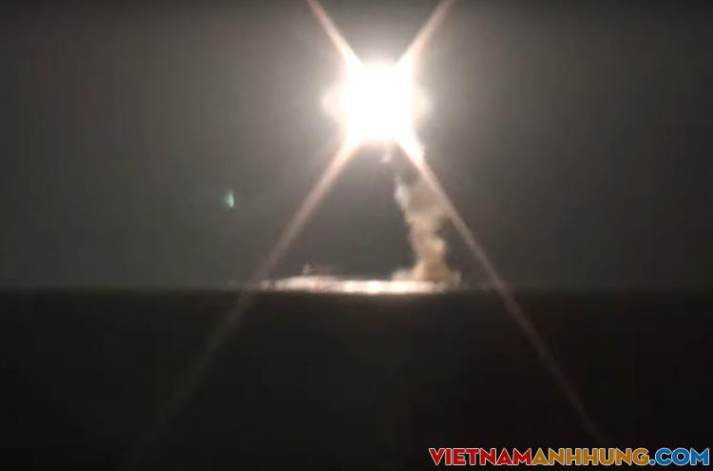 Nga lần đầu phóng tên lửa siêu thanh Zircon từ tàu ngầm hạt nhân