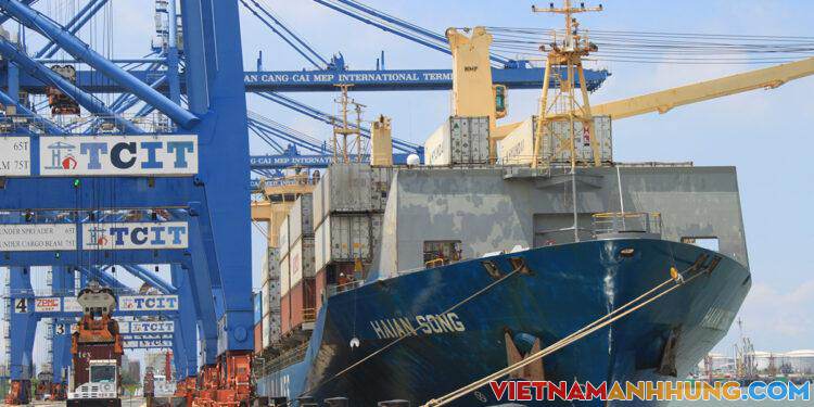 Quy hoạch 6 cụm cảng biển lớn kết nối với cao tốc