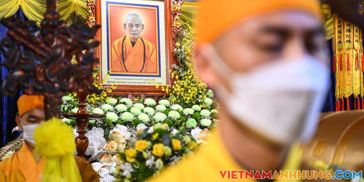 Tang lễ Đức pháp chủ Thích Phổ Tuệ
