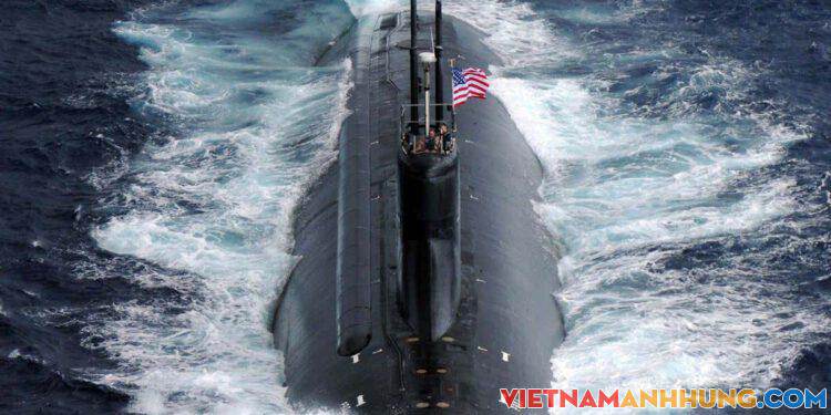 Tàu ngầm hạt nhân tấn công nhanh của Mỹ có thể đã đâm trực diện ở Biển Đông